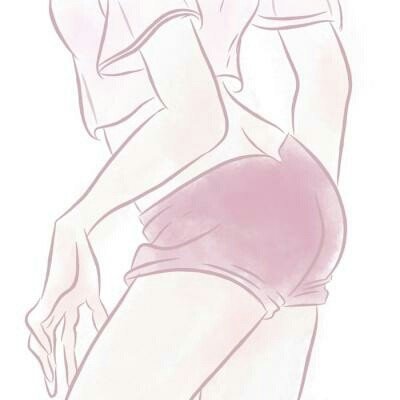 竹笋把衣服顶起来了